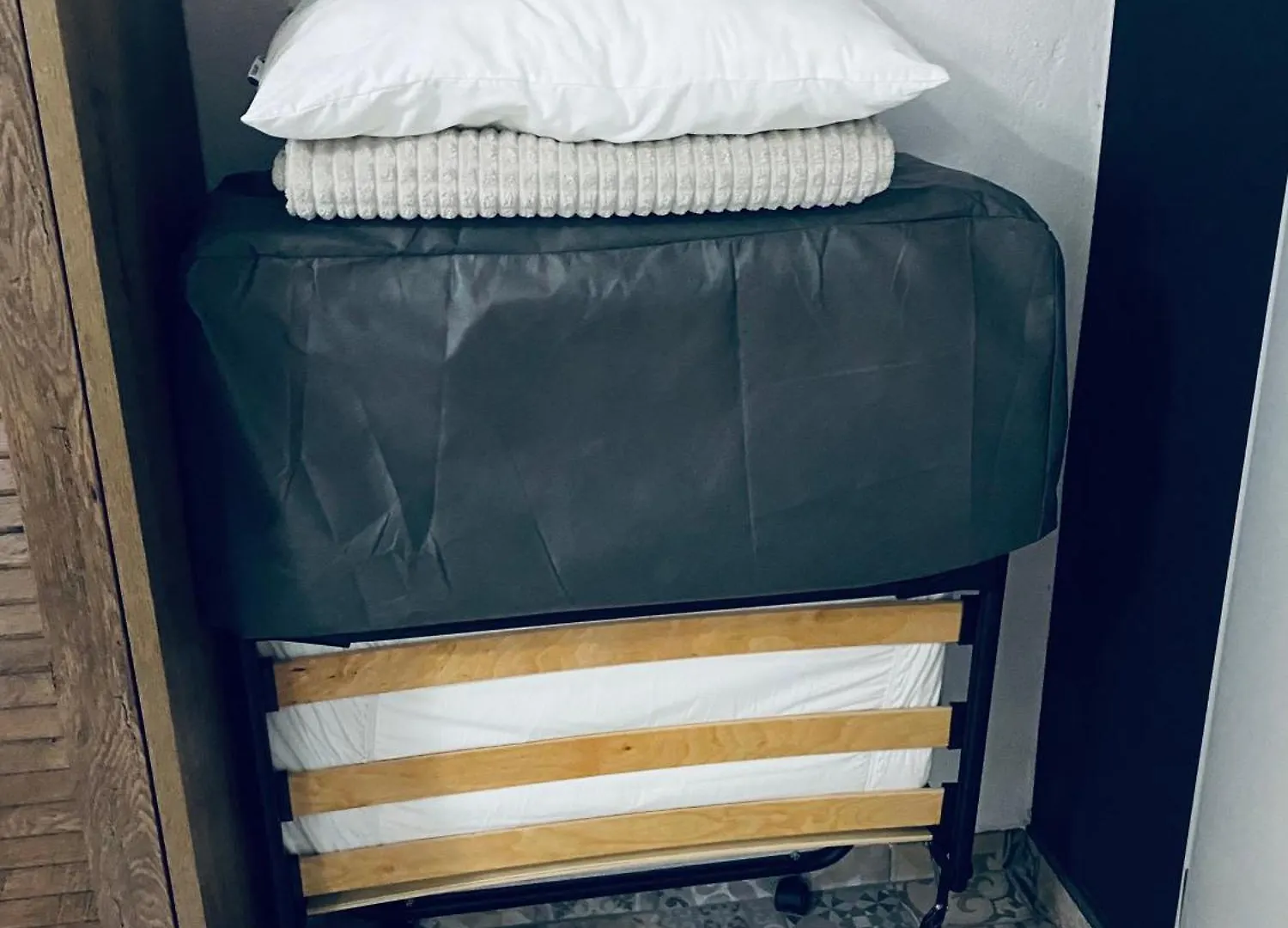 Rooms & Apartment Zala Airport Shuttle Option Cerklje na Gorenjskem Lägenhetshotell